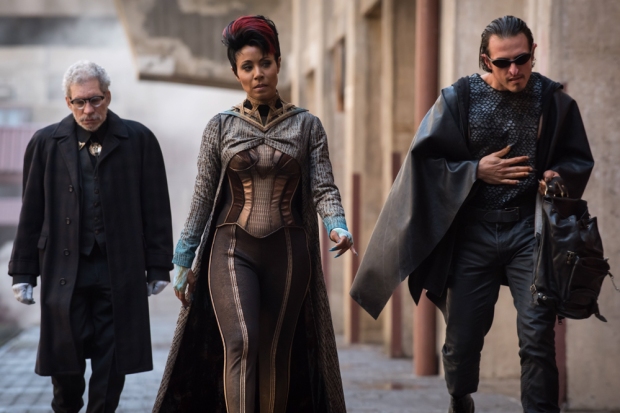 GOTHAM: Guest star Jada Pinkett Smith in the “Mad City: Better to Reign in Hell…” season premiere episode of GOTHAM airing airing Monday, Sept. 19 (8:00-9:01 PM ET/PT) on FOX.  ©2015 Fox Broadcasting Co. Cr: Jeff Neumann/FOX.
