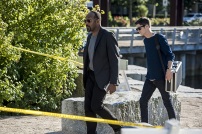The Flash -- "Paradox" -- Image: FLA302a_0115b.jpg -- Pictured (L-R): Jesse L. Martin as Detective Joe West and Grant Gustin as Barry Allen -- Photo: Dean Buscher/The CW -- ÃÂ© 2016 The CW Network, LLC. All rights reserved.